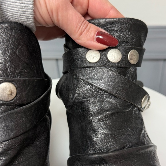 S.P. Unusual Shoes Black Leather Ankle Boots Studded Wrap Strap EU 39/US 8 - Picture 10 of 14